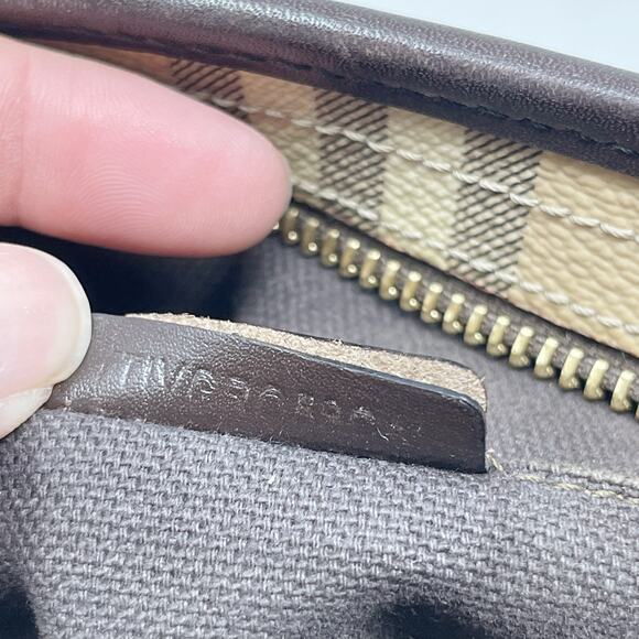 Burberry Brown Beige Haymarket Check Canvas Regent Grommet Tote Bag Double Strap - Picture 12 of 16